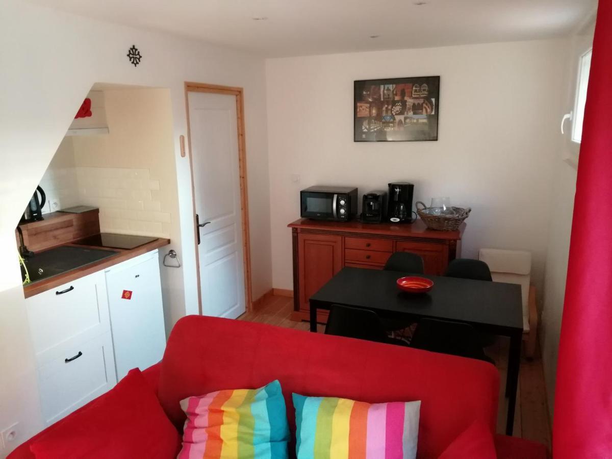 Gite Vacances Bosc D'Esquirol 4 Pers Escorneboeuf Exterior photo