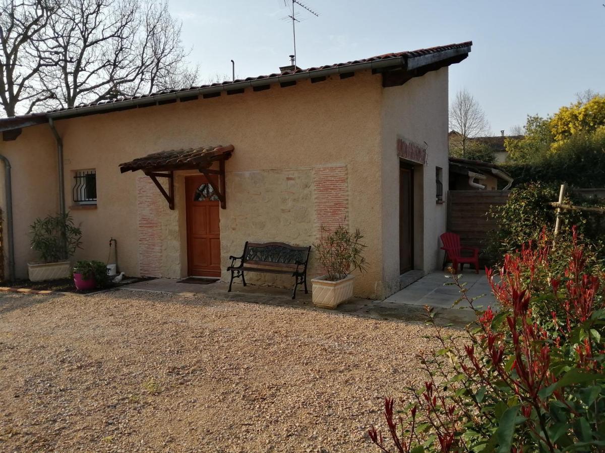 Gite Vacances Bosc D'Esquirol 4 Pers Escorneboeuf Exterior photo